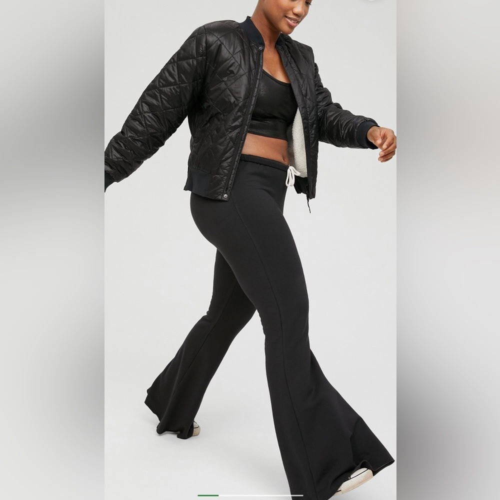 Offline by Aeri OTT  fleece super flare pants